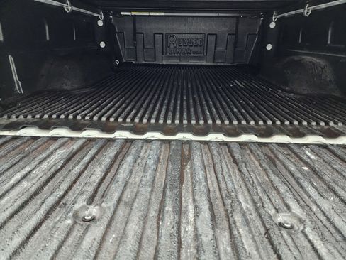 Used 2022 GMC Sierra 2500 SLE image 25