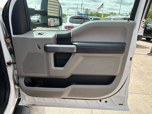 Used 2018 Ford F350 XLT w/ XLT Value Package AWD/4WD image 16