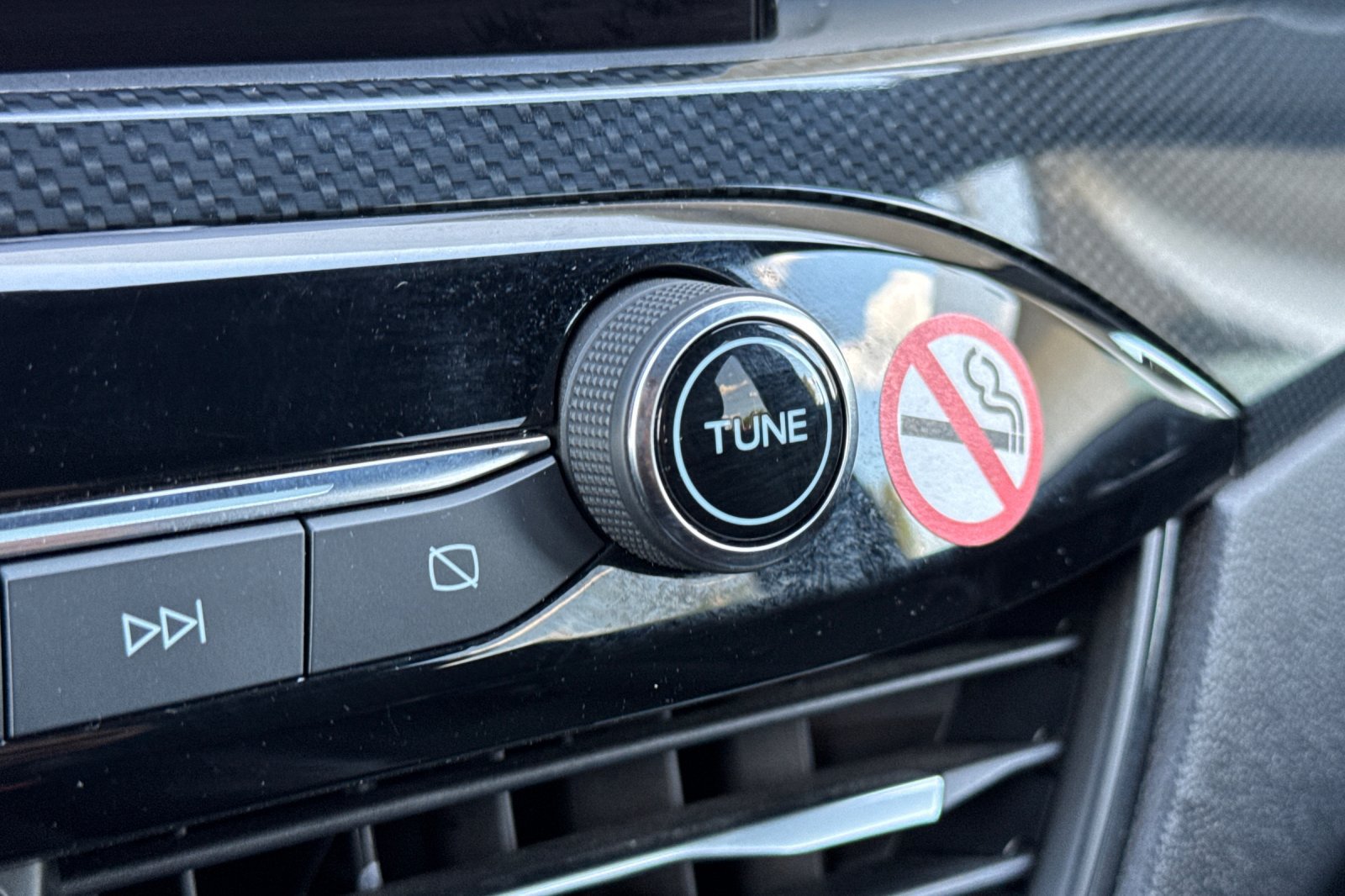 Used 2025 Ford Escape ST-Line FWD image 30