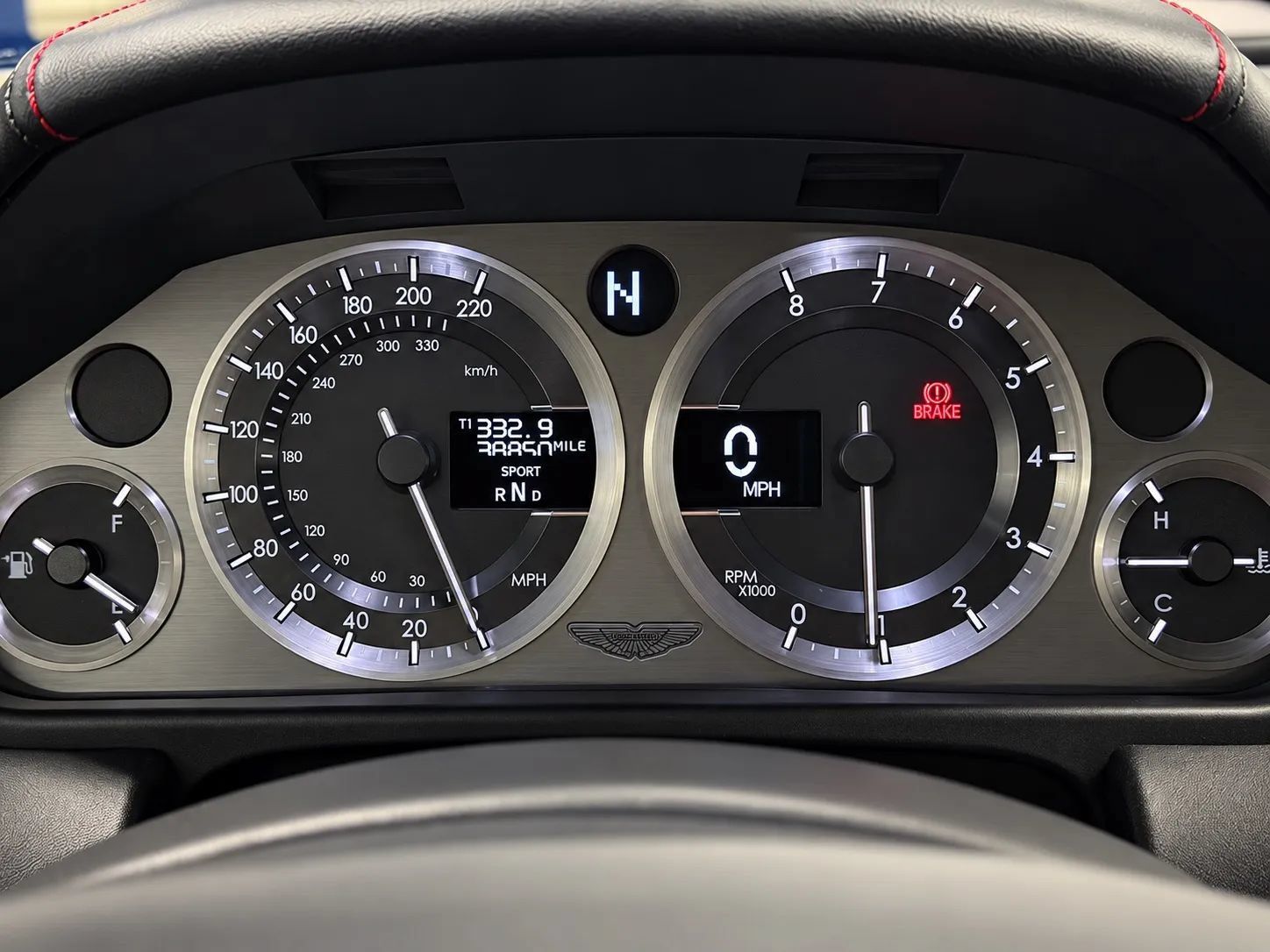 Used 2008 Aston Martin V8 Vantage Coupe RWD image 23