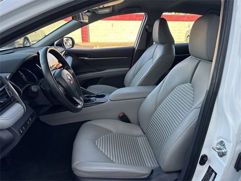 Used 2024 Toyota Camry SE image 24