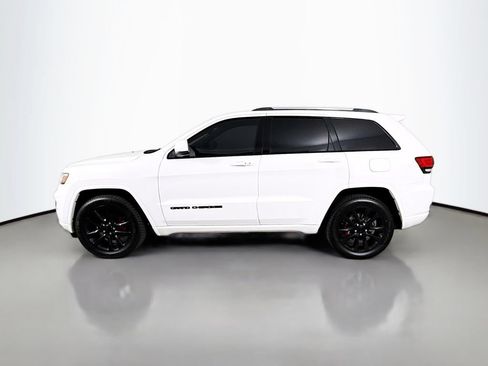 Used 2018 Jeep Grand Cherokee Laredo AWD/4WD image 4