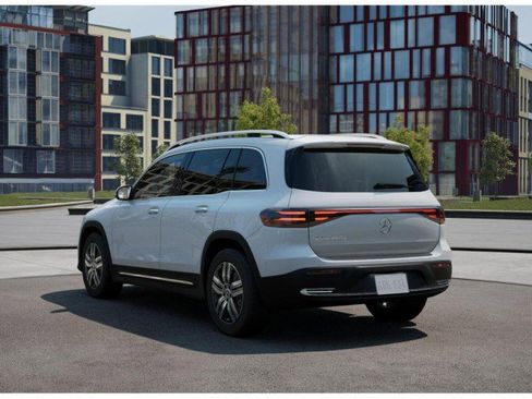 Certified 2024 Mercedes-Benz EQB 250+ image 39