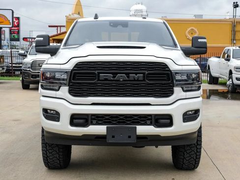 Used 2023 RAM 2500 Limited AWD/4WD image 10