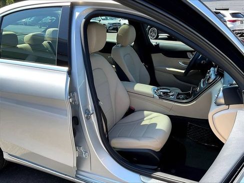 Certified 2020 Mercedes-Benz C 300 4MATIC Sedan image 31