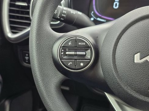 Certified 2024 Kia Soul LX FWD image 25