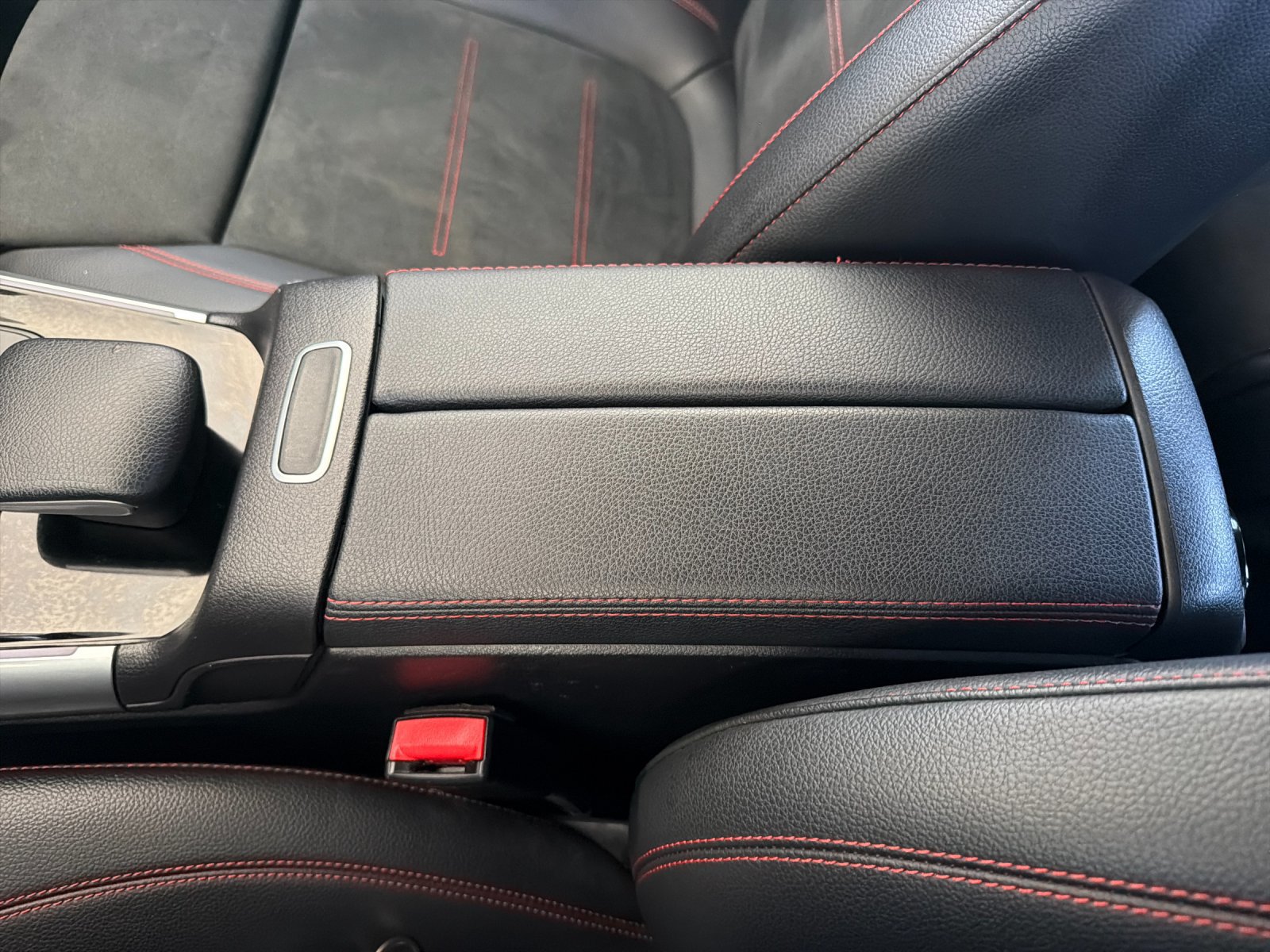 Used 2021 Mercedes-Benz GLA 250 4MATIC image 23