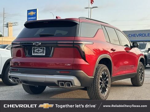 New 2026 Chevrolet Traverse Z71 w/ Driver Confidence Package AWD/4WD image 4