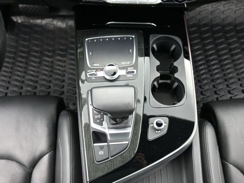 Used 2017 Audi Q7 3.0T Prestige AWD/4WD image 15