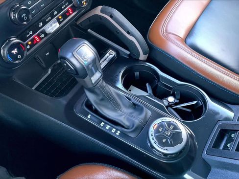 Used 2024 Ford Bronco Outer Banks image 14