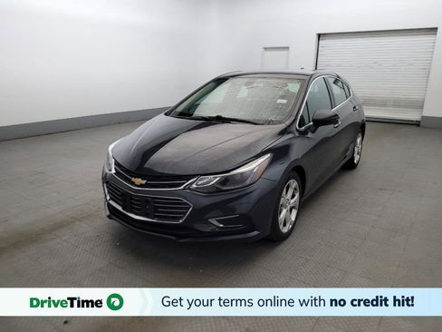 Used 2018 Chevrolet Cruze Premier FWD image 1