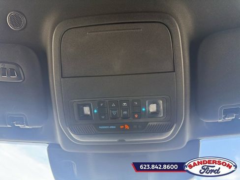 Used 2020 Ford Explorer Limited image 14