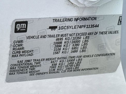 Used 2023 Chevrolet Silverado 2500 W/T w/ Z71 Off-Road Package AWD/4WD image 16