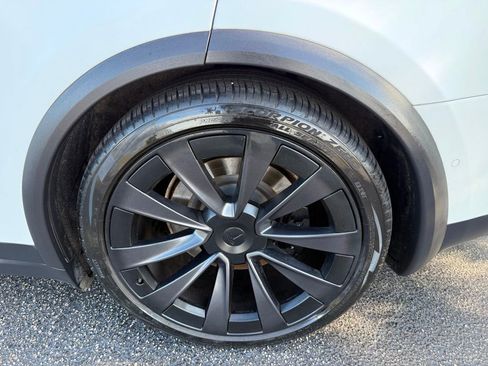 Used 2022 Tesla Model X AWD/4WD image 39