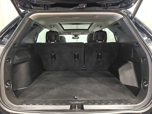 Used 2018 Chevrolet Equinox Premier image 32