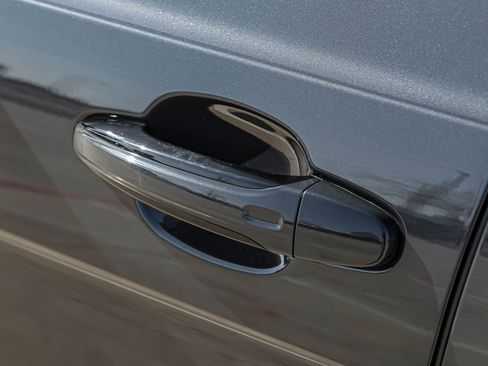 Used 2021 Bentley Bentayga Speed image 56