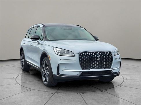 New 2026 Lincoln Corsair Reserve image 14