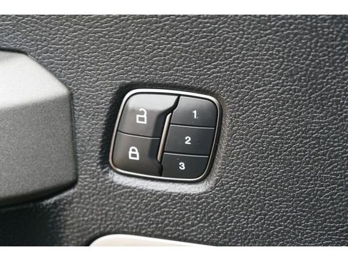 Used 2019 Ford F150 Raptor w/ Equipment Group 802A Luxury image 23