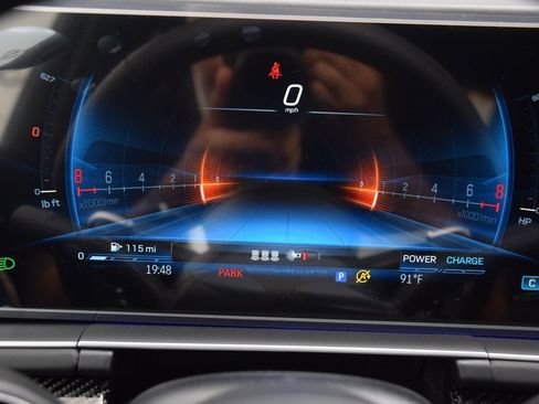 New 2025 Mercedes-Benz GLE 63 AMG S image 23