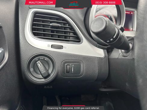 Used 2016 Dodge Journey SXT w/ Comfort/Convenience Group image 12