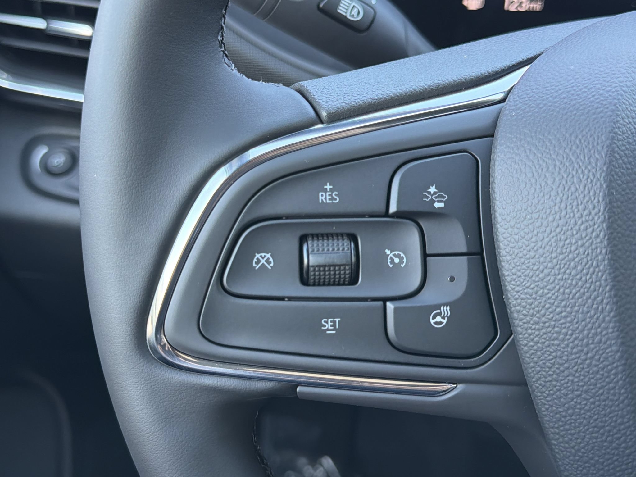 New 2026 Buick Envista Sport Touring w/ Convenience I Package FWD image 10