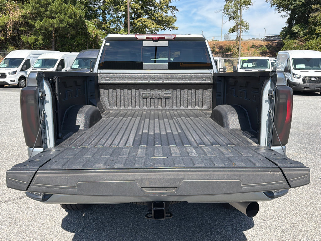 Used 2025 GMC Sierra 3500 AT4 w/ Technology Package AWD/4WD image 18