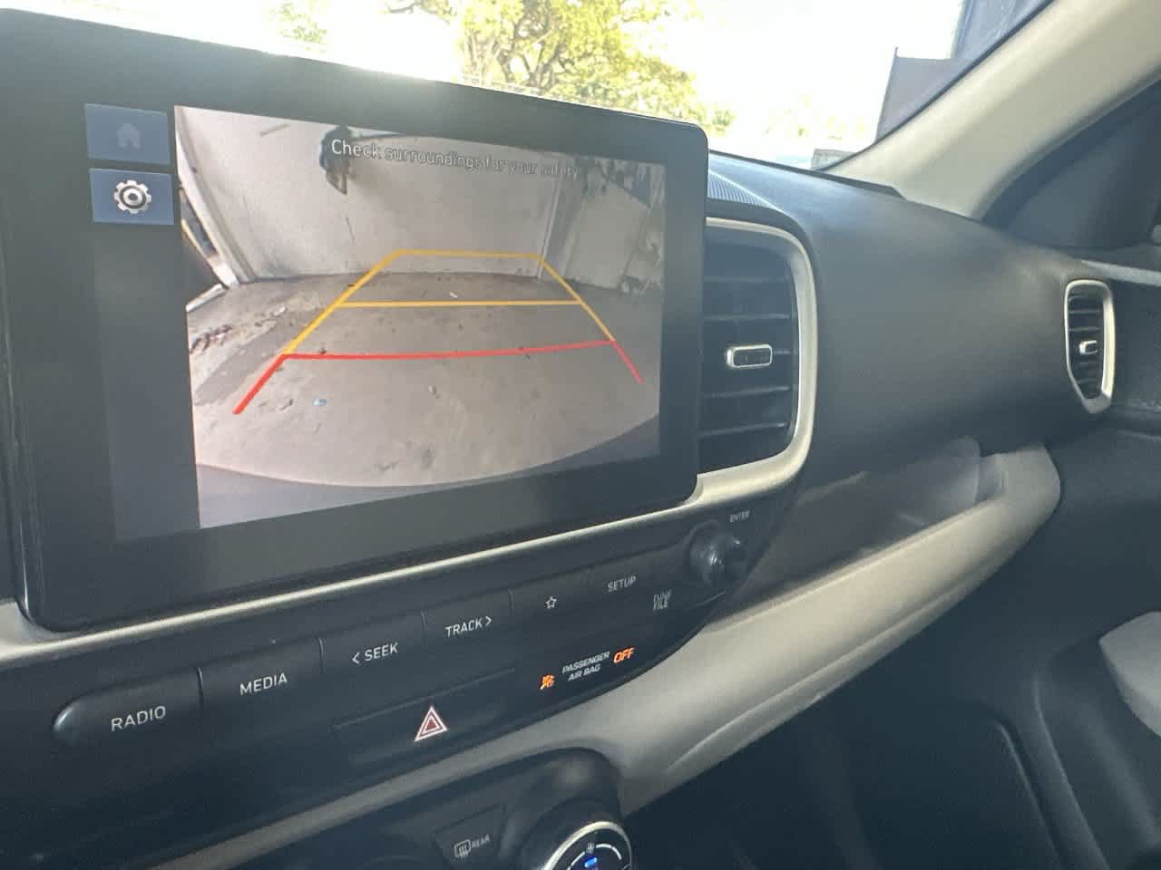 Used 2023 Hyundai Venue SEL FWD image 19