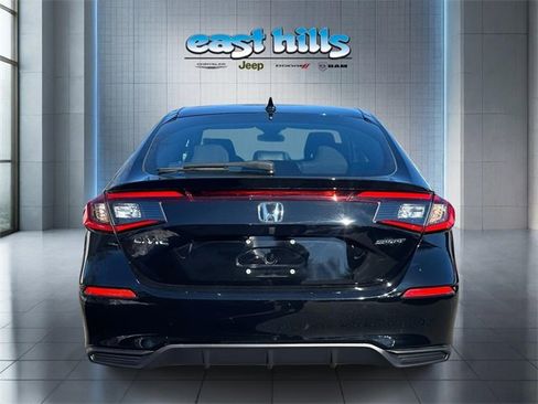 Used 2023 Honda Civic Sport image 4