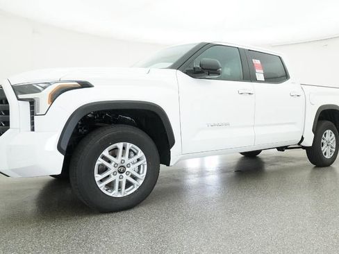 New 2026 Toyota Tundra SR5 AWD/4WD image 17