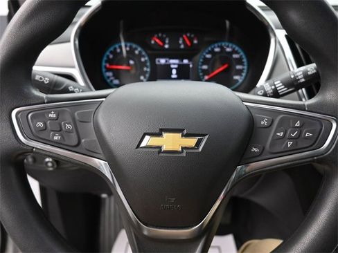 Used 2018 Chevrolet Equinox LS image 18
