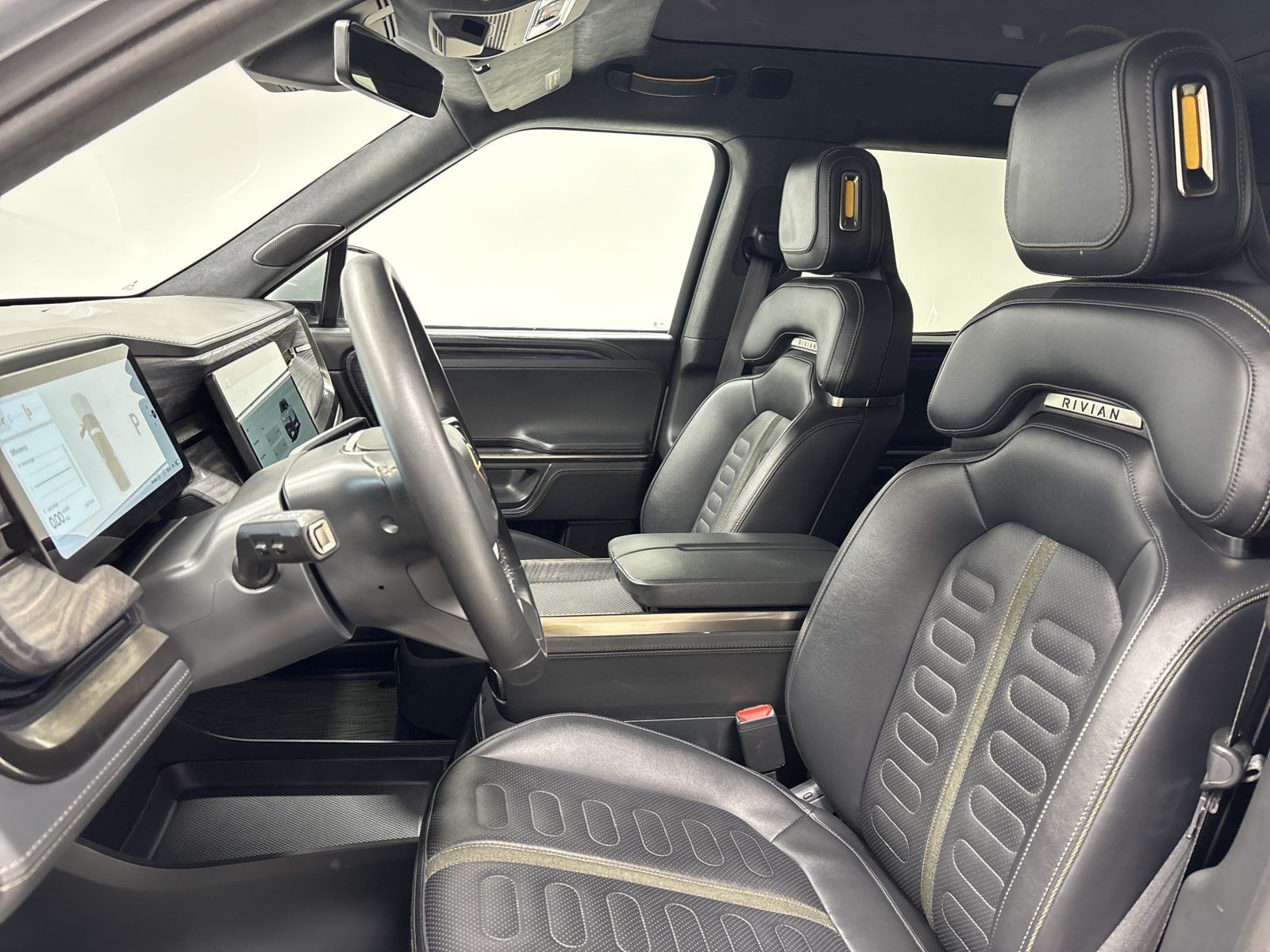 Used 2022 Rivian R1T Launch Edition AWD/4WD image 20