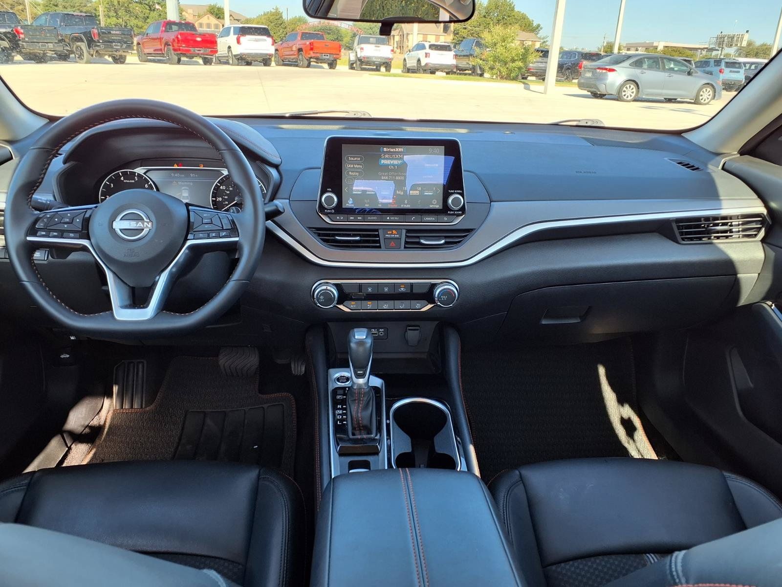 Used 2025 Nissan Altima 2.5 SR AWD/4WD image 11