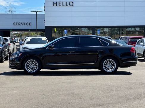 Used 2016 Volkswagen Passat 1.8T SE FWD image 7
