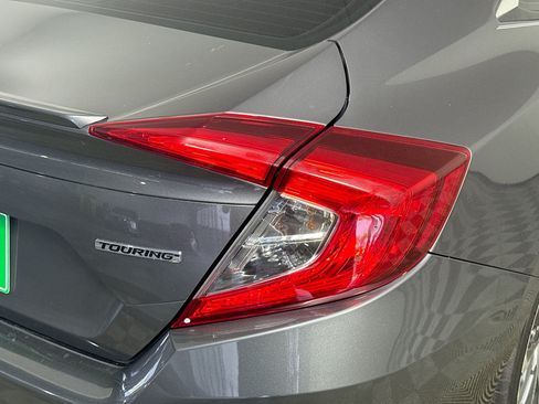Used 2019 Honda Civic Touring image 34