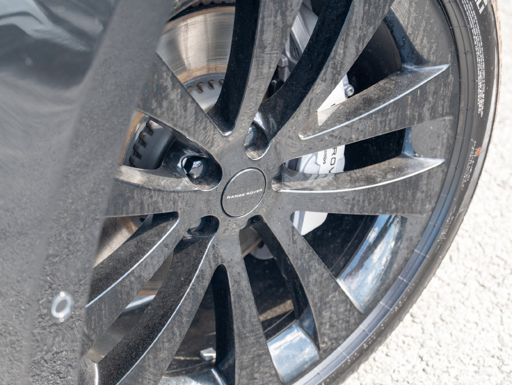New 2027 Land Rover Range Rover Sport Dynamic SE AWD/4WD image 9