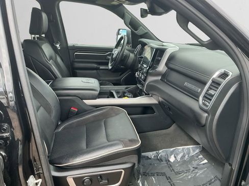Used 2024 RAM 1500 Laramie image 15