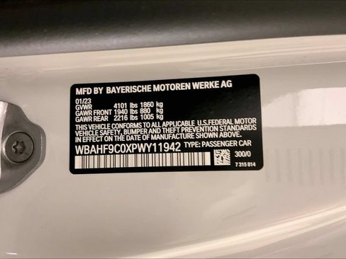 Used 2023 BMW Z4 M40i w/ Premium Package RWD image 29