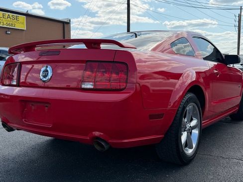 Used 2006 Ford Mustang GT RWD image 7