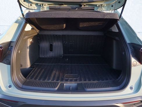 Used 2026 Chevrolet Trax ACTIV w/ Sunroof Package FWD image 28