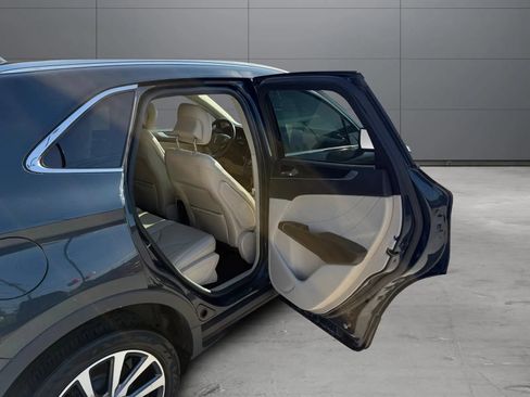 Used 2019 Lincoln MKC Reserve w/ MKC Climate Package AWD/4WD image 19