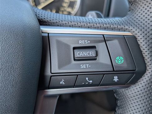 New 2025 Mitsubishi Outlander SE image 16