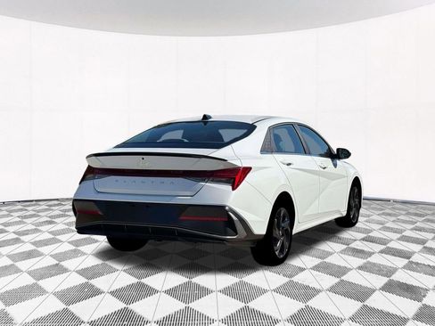 New 2026 Hyundai Elantra SEL Sport Premium FWD image 11