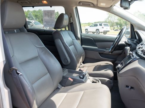 Used 2014 Honda Odyssey EX-L image 24