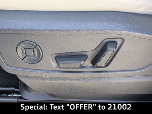 Certified 2025 Audi Q5 Premium Plus w/ Premium Plus image 23