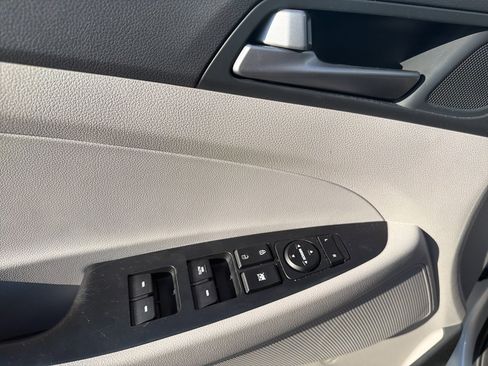 Used 2017 Hyundai Tucson Sport w/ Cargo Package image 20