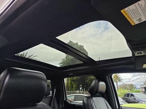 Used 2020 Ford F150 Lariat image 17