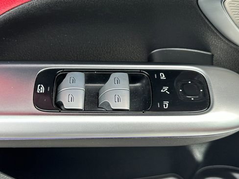 Used 2022 Mercedes-Benz C 300 Sedan image 12