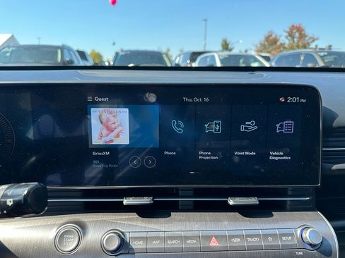 Used 2025 Hyundai Kona SEL image 11