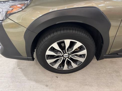 Used 2025 Subaru Outback Touring XT AWD/4WD image 24