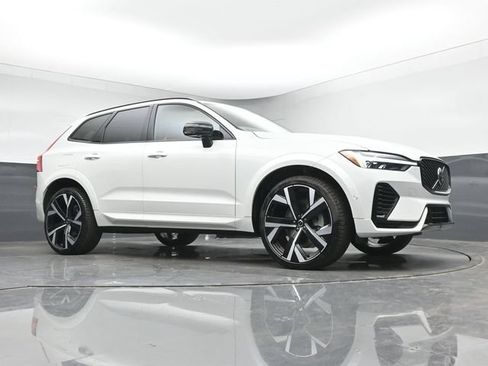 New 2026 Volvo XC60 T8 Ultra w/ Protection Package Premier AWD/4WD image 37